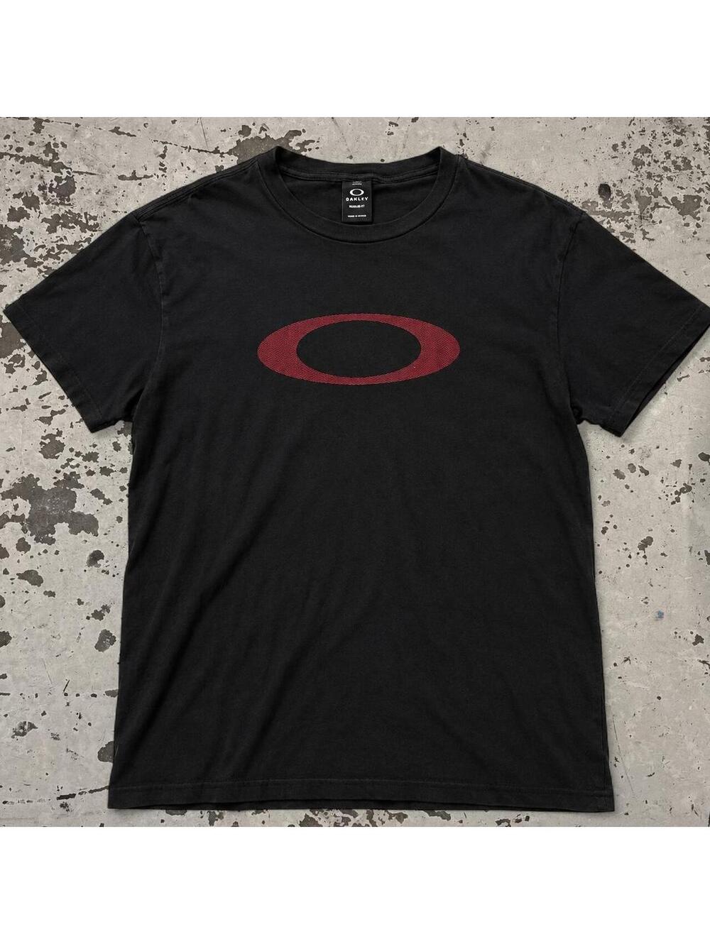 Super fire, Y2K, Oakley software style graphic T-shirt.